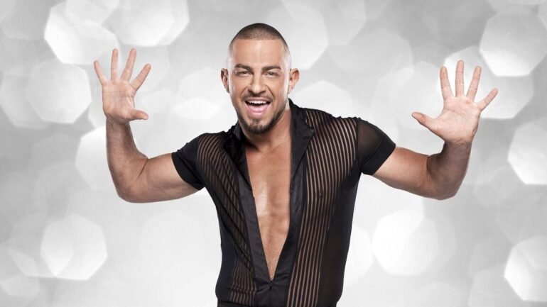 Ipswich Funeral For Ex-Strictly Star Robin Windsor