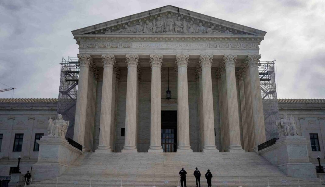 Supreme Court Temporarily Stops Texas Immigration Law