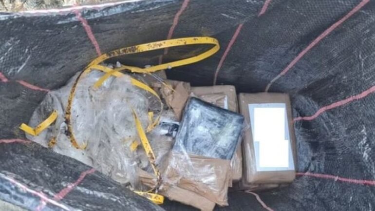 Cocaine Packages Found on Sydney Beaches